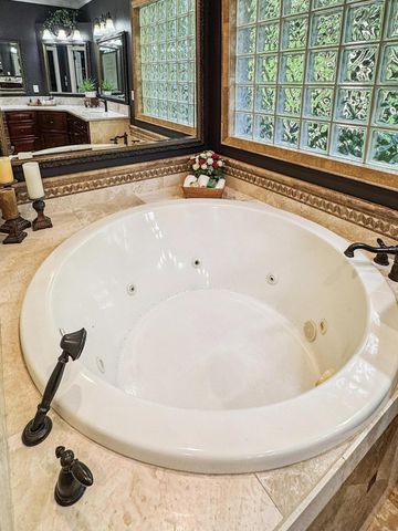 2096 Lindsey Lane, Niceville, FL 32578