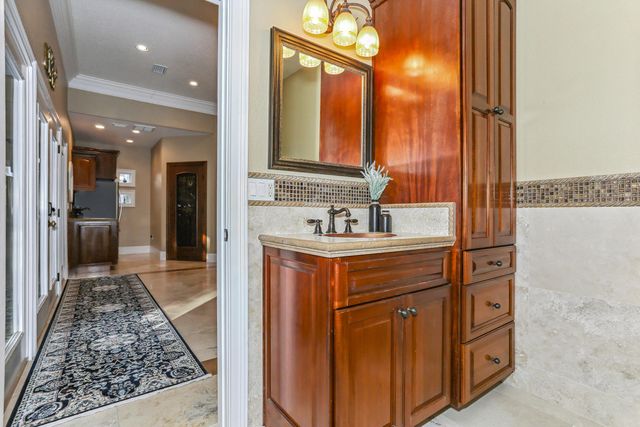 2096 Lindsey Lane, Niceville, FL 32578