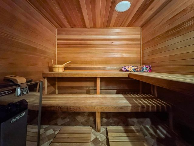 2096 Lindsey Lane, Niceville, FL 32578