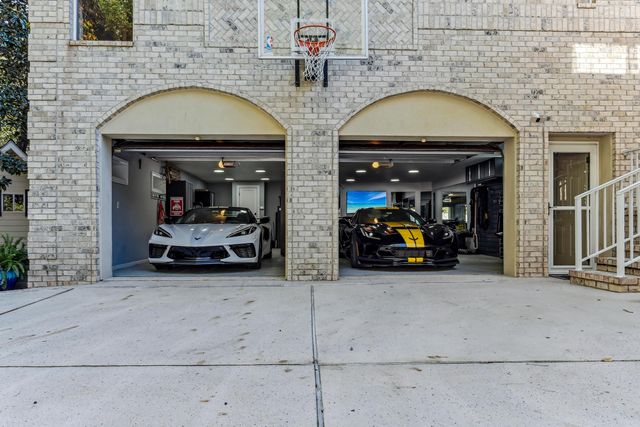 2096 Lindsey Lane, Niceville, FL 32578