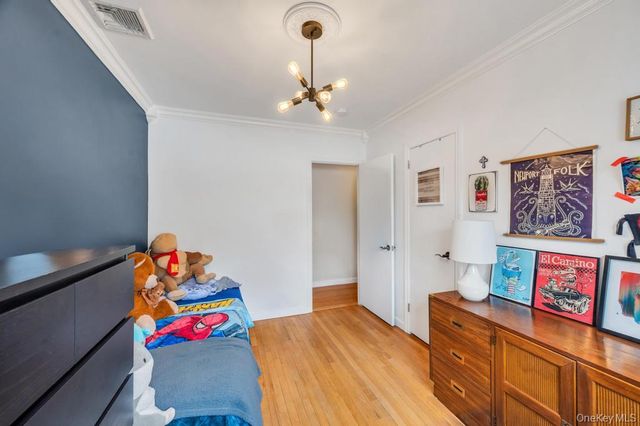 990 Thomas Avenue, Baldwin, NY 11510