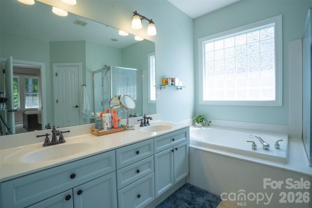 5715 Snapdragon Lane, Huntersville, NC 28078