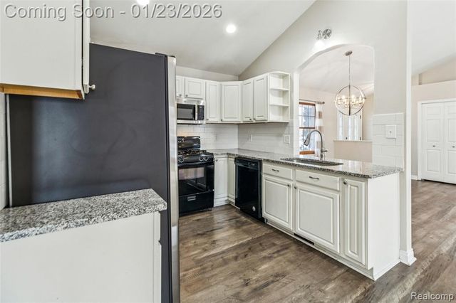 1991 Karen Avenue, Saint Clair, MI 48079