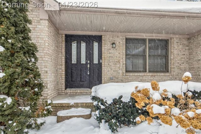 1991 Karen Avenue, Saint Clair, MI 48079