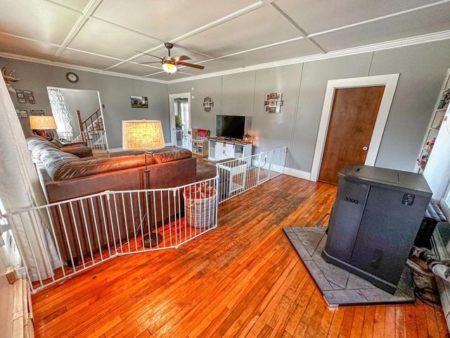 421 N 2ND AVENUE, Park Falls, WI 54552