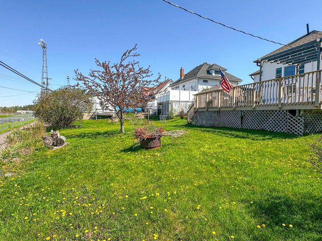 421 N 2ND AVENUE, Park Falls, WI 54552