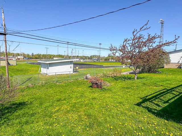 421 N 2ND AVENUE, Park Falls, WI 54552