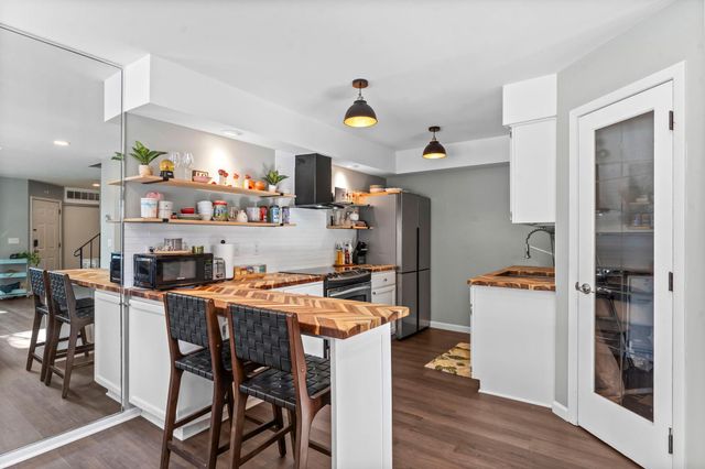 2536 Alabama Avenue S, Saint Louis Park, MN 55416