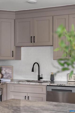 919 DRUID AVE, Charlottesville, VA 22902