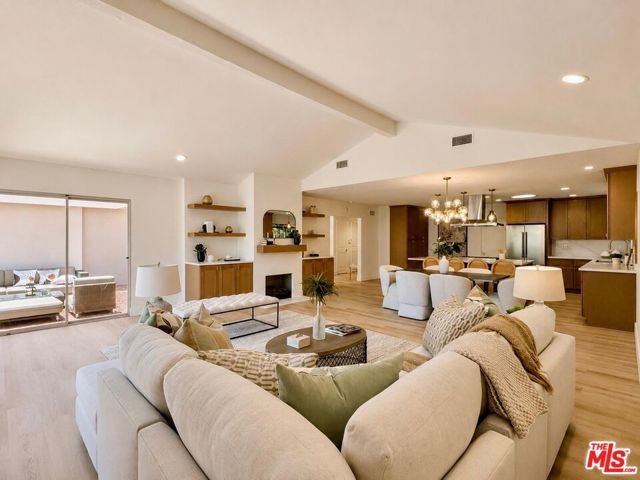 11425 Dona Evita Drive, Studio City (los Angeles), CA 91604
