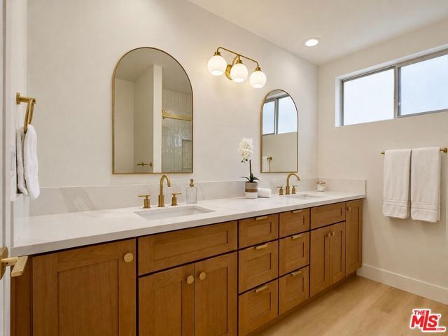 11425 Dona Evita Drive, Studio City (los Angeles), CA 91604
