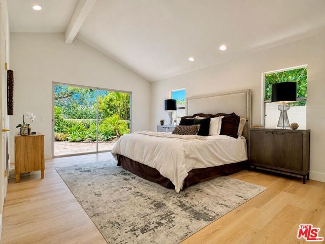 11425 Dona Evita Drive, Studio City (los Angeles), CA 91604