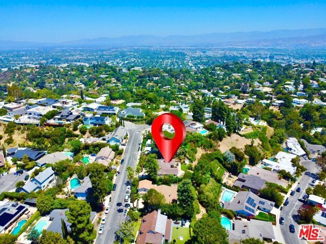 11425 Dona Evita Drive, Studio City (los Angeles), CA 91604