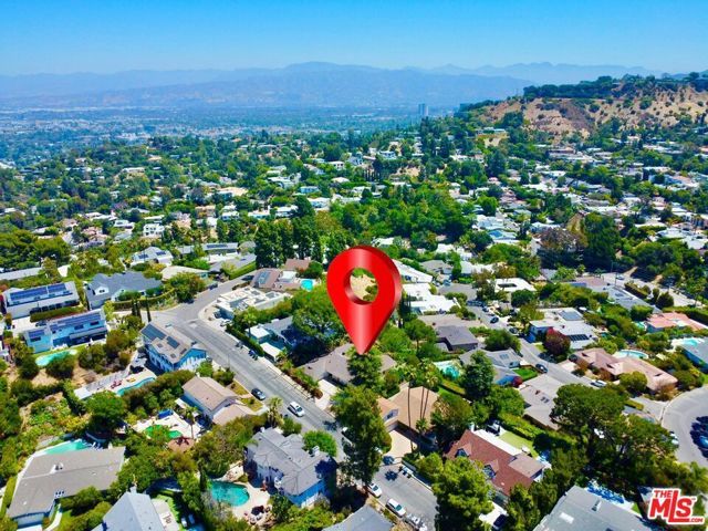 11425 Dona Evita Drive, Studio City (los Angeles), CA 91604