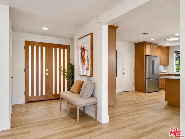 11425 Dona Evita Drive, Studio City (los Angeles), CA 91604