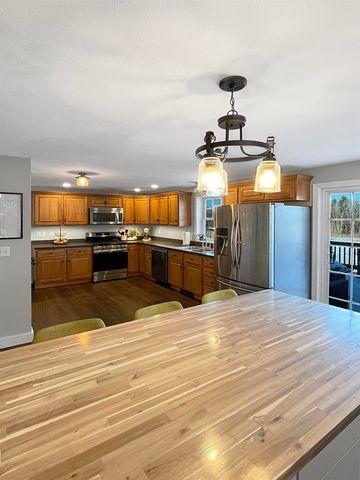 369 Blakes Hill Road, Northwood, NH 03261