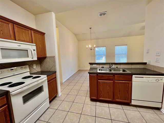 848 Mirabell Court 850, Arlington, TX 76015