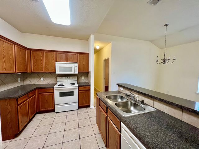 848 Mirabell Court 850, Arlington, TX 76015