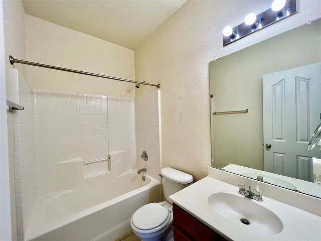 848 Mirabell Court 850, Arlington, TX 76015