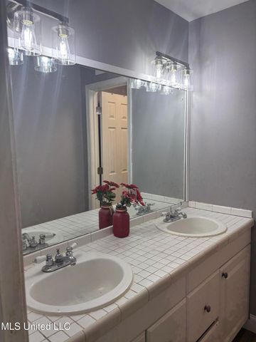 718 Cumberland Cove, Southaven, MS 38671