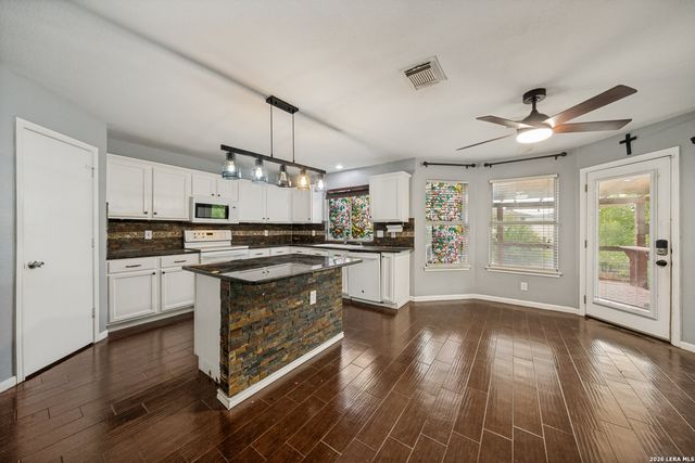 8411 Copperbluff, Converse, TX 78109