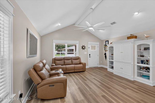 975 Luawai Way, Diamondhead, MS 39525