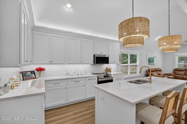 975 Luawai Way, Diamondhead, MS 39525