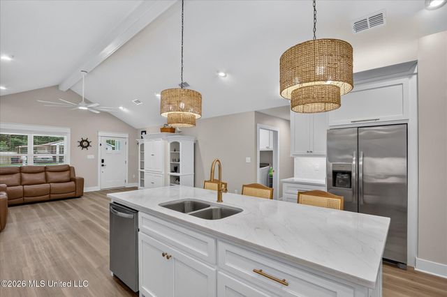 975 Luawai Way, Diamondhead, MS 39525