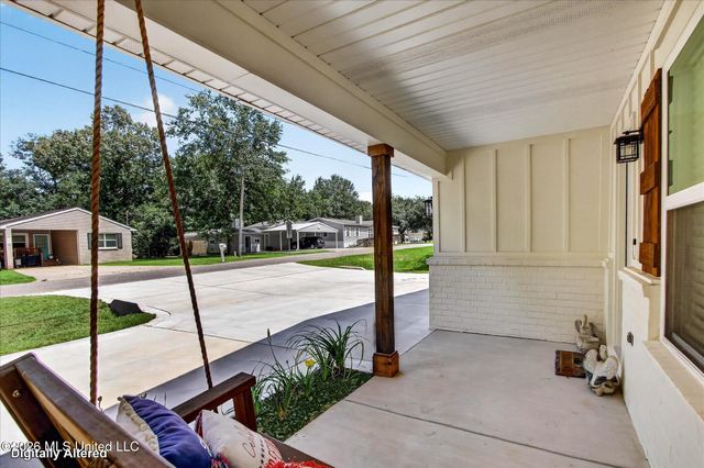 975 Luawai Way, Diamondhead, MS 39525