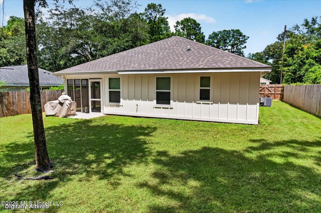 975 Luawai Way, Diamondhead, MS 39525