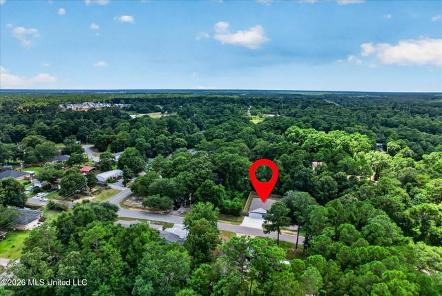 975 Luawai Way, Diamondhead, MS 39525