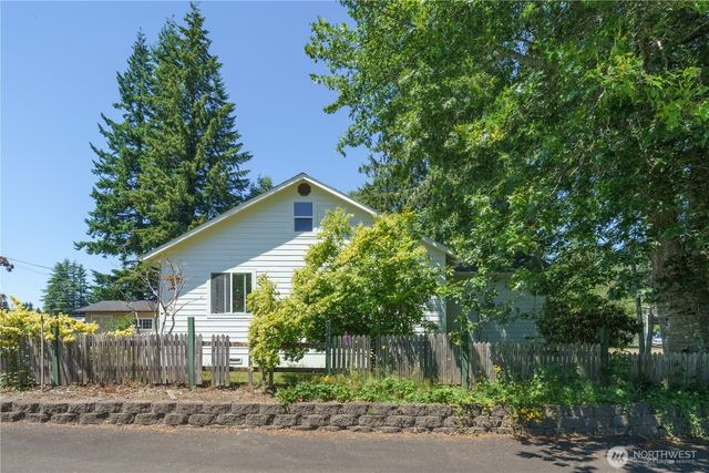 798 State Route 4, Naselle, WA 98638