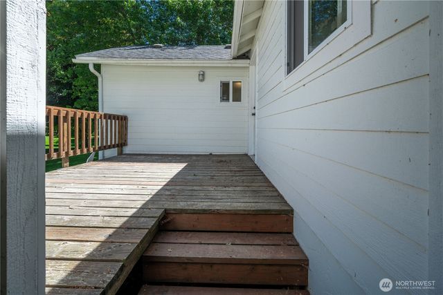 798 State Route 4, Naselle, WA 98638