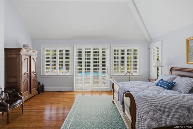 19 Cedarfield Lane, Westhampton, NY 11977