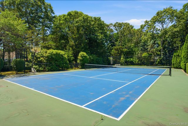 19 Cedarfield Lane, Westhampton, NY 11977
