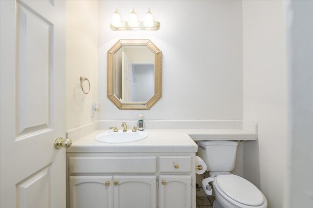 5636 Darby Rd, Rocklin, CA 95765