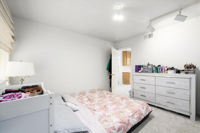 5636 Darby Rd, Rocklin, CA 95765