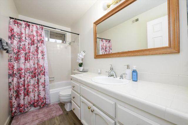 5636 Darby Rd, Rocklin, CA 95765