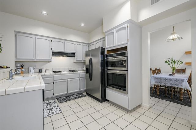 5636 Darby Rd, Rocklin, CA 95765