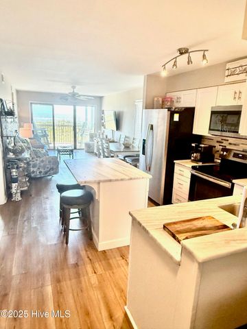 31 Ocean Isle West Boulevard # 3-2, Ocean Isle Beach, NC 28469