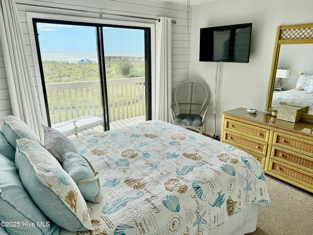 31 Ocean Isle West Boulevard # 3-2, Ocean Isle Beach, NC 28469