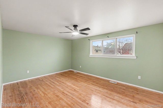 27618 Marcia Avenue, Warren, MI 48093