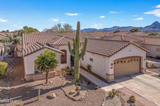 7515 W Suncatcher Drive, Tucson, AZ 85743