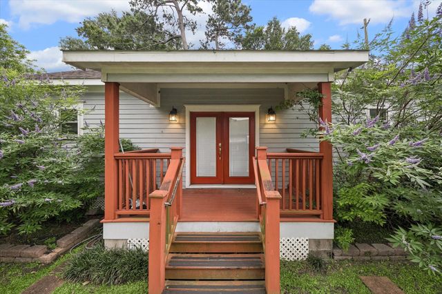 705 W 34th Street, Houston, TX 77018