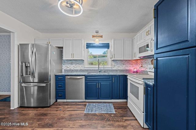 200 Stratford Road, Havelock, NC 28532