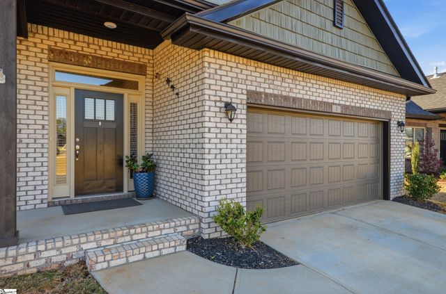 1 Woodcross Drive, Simpsonville, SC 29681