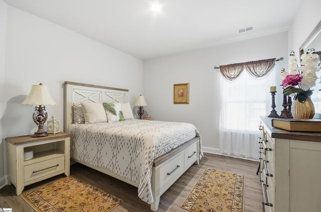 1 Woodcross Drive, Simpsonville, SC 29681