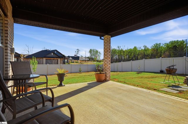 1 Woodcross Drive, Simpsonville, SC 29681