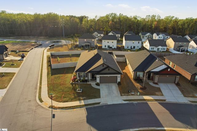 1 Woodcross Drive, Simpsonville, SC 29681