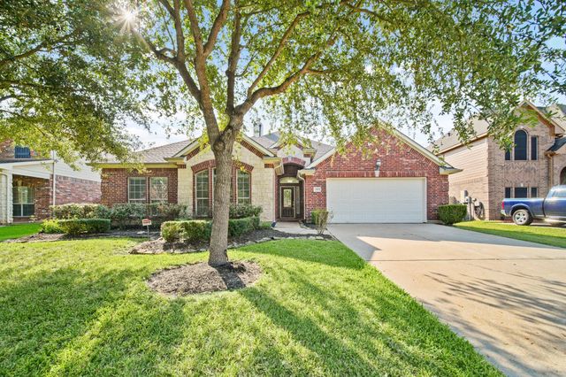 1915 Stable Stone Lane, Pearland, TX 77581